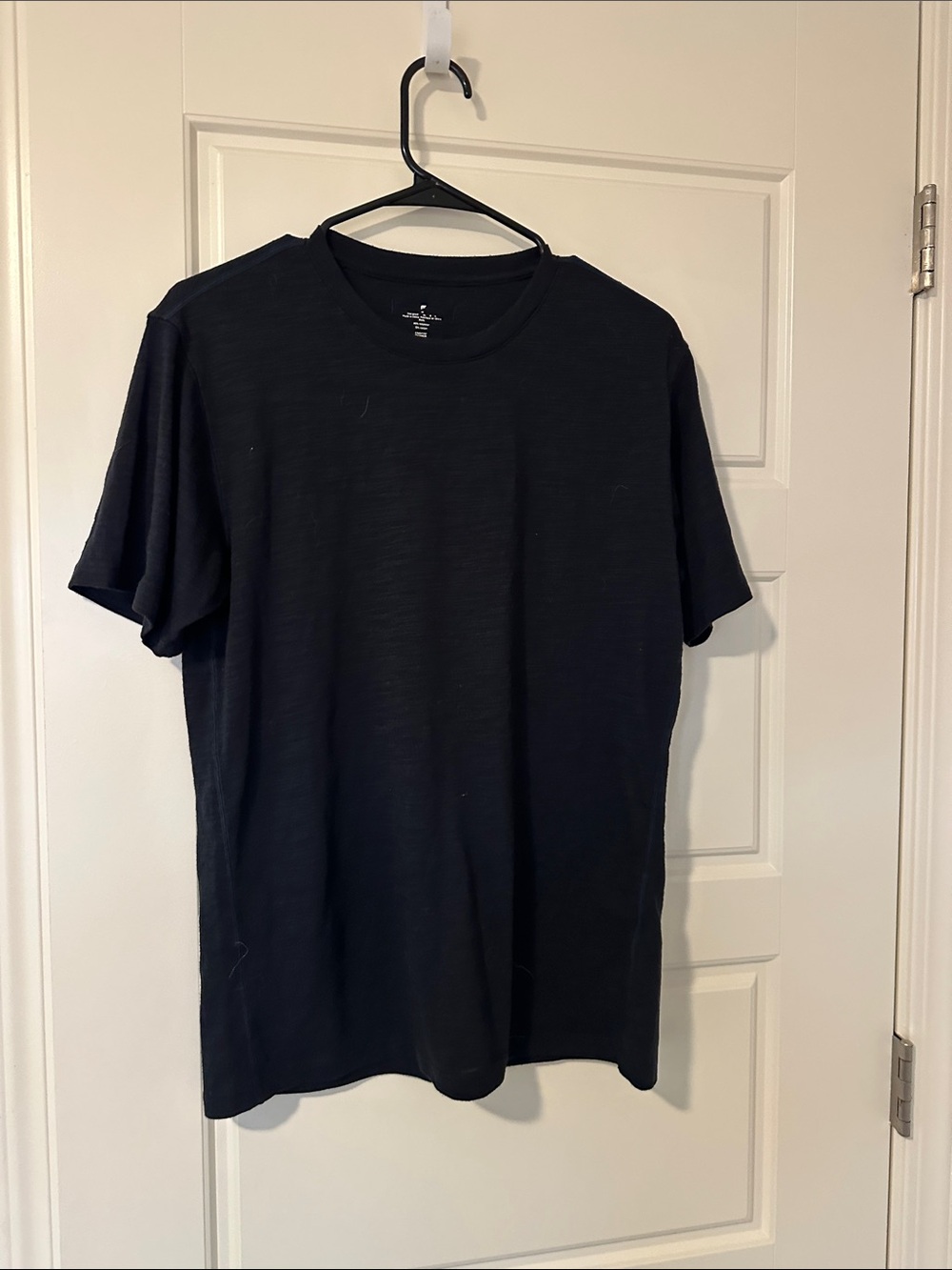 Fabletics Men's Black Short-Sleeve Crew Tee